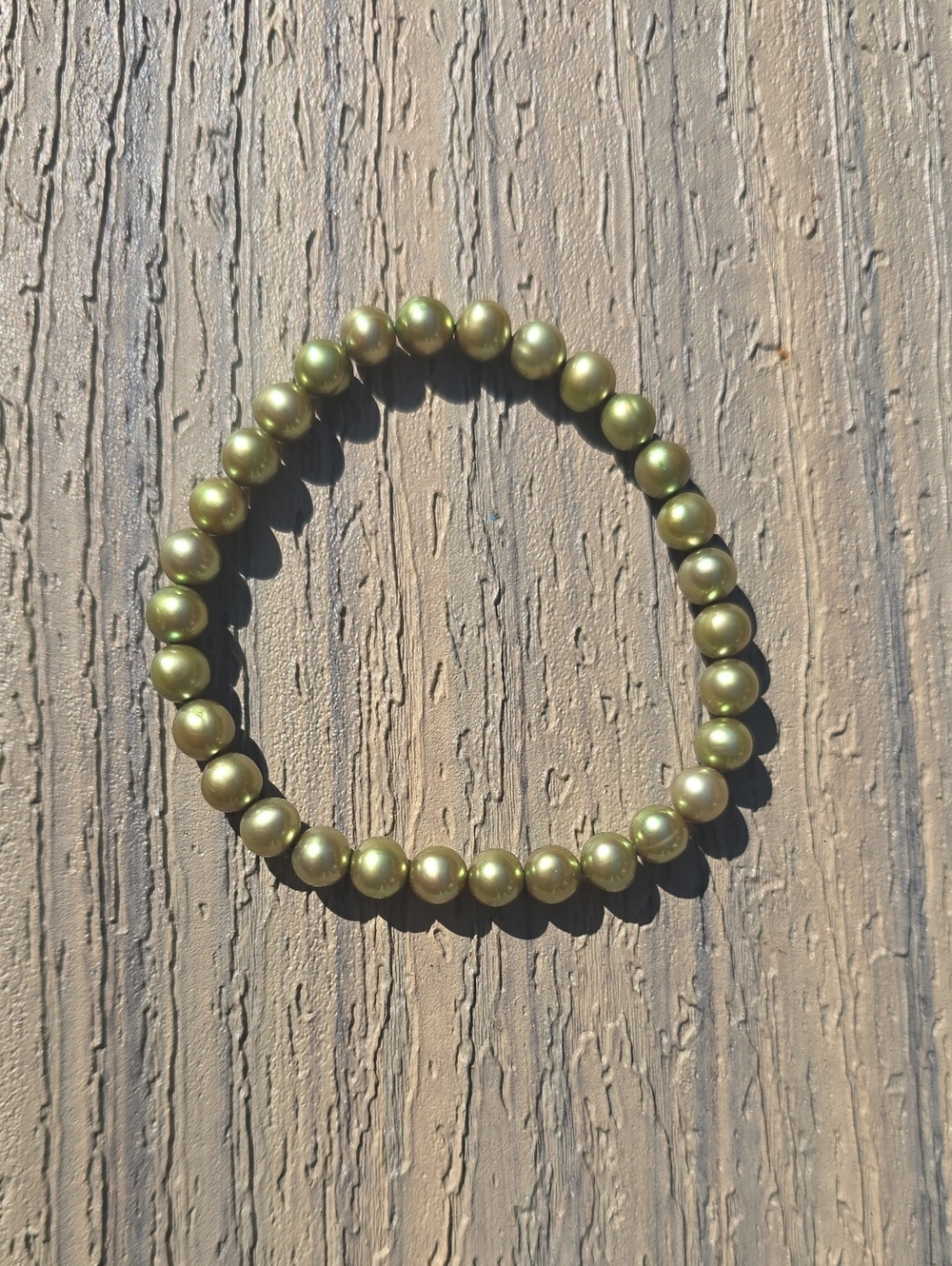 HOST PICK. New. 8.mm Olive Green Cultured Freshwater Pearl Stretch Bracelet